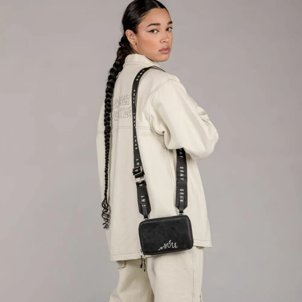 Grimey Bolsito "Snow Fox" Pu Leather | Winter 22 - Black Store