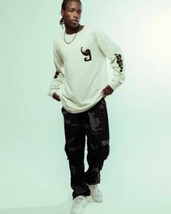 Grimey Camiseta Manga Larga. Tusker Temple - White | Fw23 Store