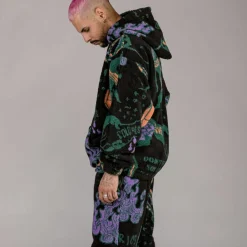 Grimey Sudadera Lost Boys All Over Sherpa Hoodie - Black | Winter 22 Flash Sale