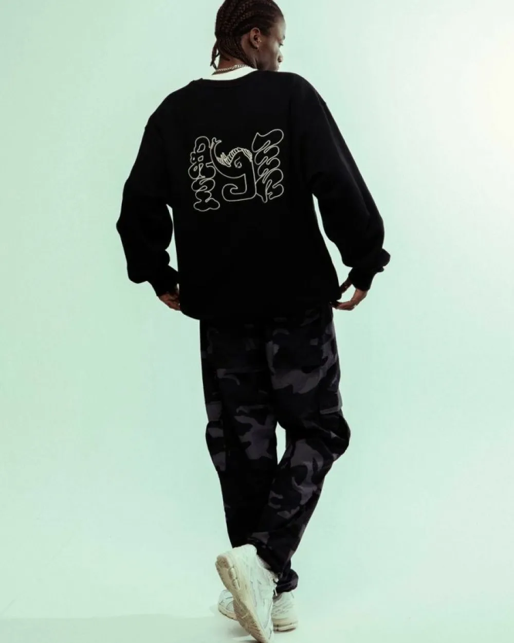 Grimey Sudadera Tusker Temple Vintage - Black | Fw23 Shop